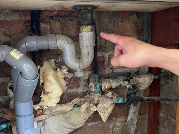 Water damage restoration process in Hamilton College, NY